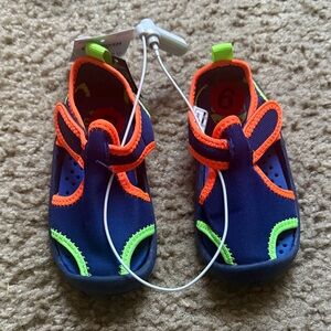Oshkosh Kids Blue and Orange Water Shoes
